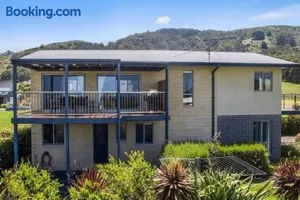 Image of Beachside Bliss with Secure yard l Pet Friendly