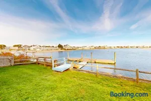 Image of West Dennis Dockside