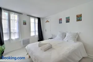 Image of Le Petit Pithou - studio équipé simple et plein coeur de la ville
