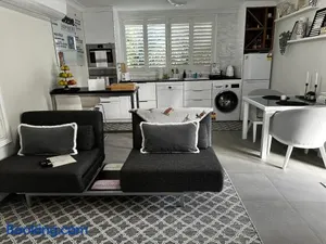 Image of Luxury Boutique Self-Contained Private Granny Flat