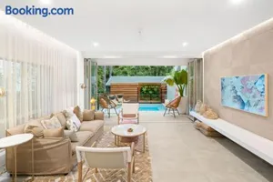 Image of Little Treasure 3.13 Mitti Street