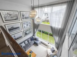 Image of Stunning and Luxurious 4-Bedroom Mansion at Rochedale