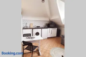Image of T2 chaleureux idealement situe+parking gratuit