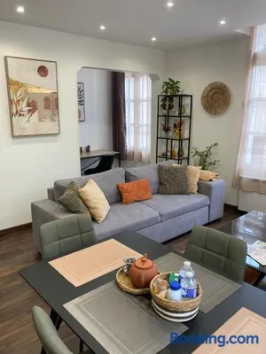 Image of Joli appart F2, les 3 croissants, centre ville