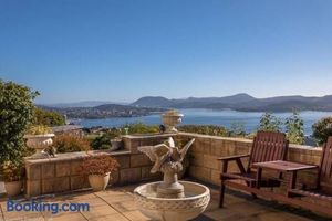 Image of Stunning 180 degree River Derwent and Hobart View!