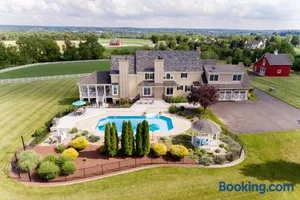 Image of Chestnut Hills Farm