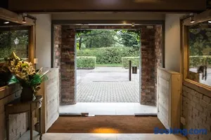 Image of The Punchbowl Lapworth