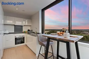 Image of Heathrow Apartment Sleeps 4