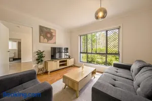 Image of Coomera Gem Duplex 2- Cute & Cosy Home Close to Theme Park
