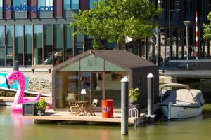 Image of Wikkelboats at Wijnhaven