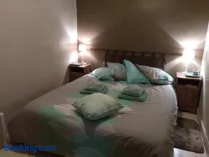Image of Lougat la maison des chats