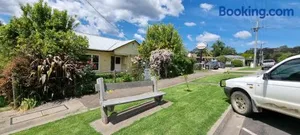 Image of Cottage on Main