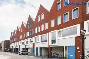 Image of Canal House - Homestay