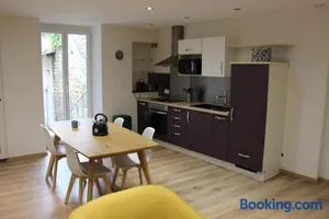 Image of joli 2 pièces avec cour privée