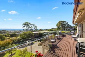 Image of Sunset Views - Cozy McCrae Getaway