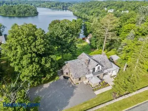 Image of Lakeview-Sleeps 12-King Suites-7BR - Firepit