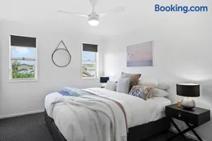 Image of Lennox Belle