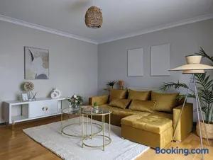 Image of 1BD apartment with balcony in Hoxton - Zone 1