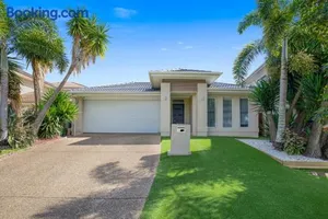 Image of Stunning luxurious house