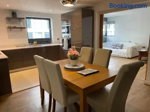 Image of 2 Bed, 2 Bath Apartment in Guildford Town Centre with Parking!