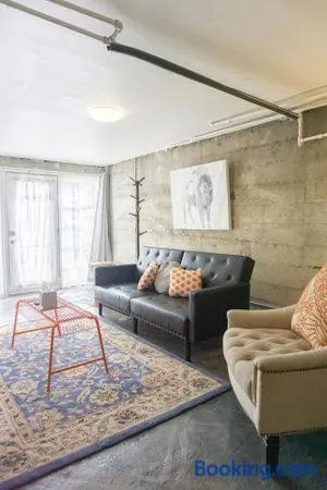 Image of Modern lofty studio in Midtown / Charming Old SW