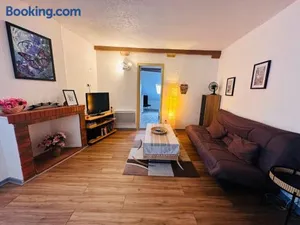 Image of ORLEANS NORD PROCHE GARE DE FLEURY LES AUBRAIS - Appartement T2 - LE CHARME DES 3 CROISSANTS BY PRIMO C0NCIERGERIE