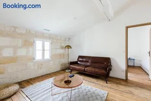 Image of Appartement spacieux et lumineux avec climatisation et belle hauteur sous plafond - Halle 2EME