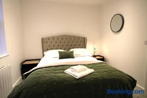 Image of No 10 @Short Stays