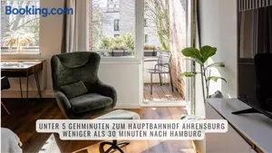 Image of have-a-nice-Stay - nahe Bahnhof - 20 Minuten nach Hamburg - trotzdem ruhig gelegen - 6 Minuten zu Fuß ins Zentrum Ahrensburg - modern eingerichtet