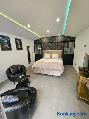 Image of hébergement privée Jaccuzzi en supplément