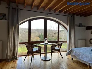 Image of Les deux chambres au dessus de la colline