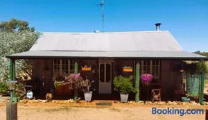 Image of York Cottages and Burnley House