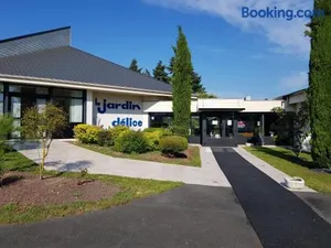 Image of Logis Hotel Restaurant Le Jardin Délice