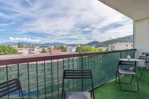 Image of Place privée/Le Marbré/Moderne/60m2
