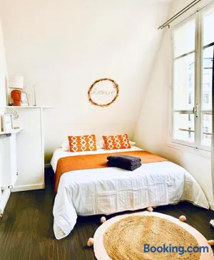 Image of Cosy Place entre l'Arc de Triomphe et les Champs-Élysées