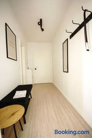 Image of SUPER Lage modern Boxspringbett *Netflix* WLan*
