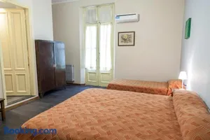 Image of Hotel Reina