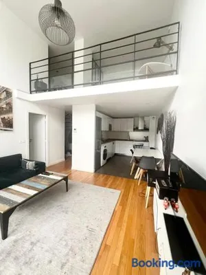 Image of Duplex, 10 min Champs Elysée