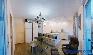 Image of GuestReady - Cosy Stay for 3 in Meudon