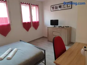 Image of T1 Bis centre villeTarbes (logement entier)