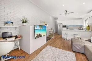 Image of Modern & Convenient Apartment