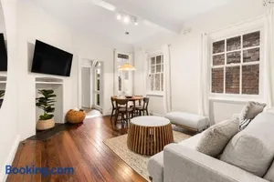 Image of Historic Harbourside Townhouse