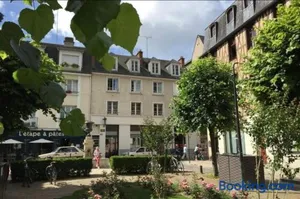 Image of Le Colbert vue Loire dans le centre historique de Tours