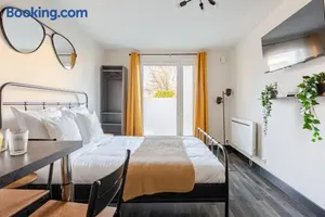 Image of La Suite Factory, Parking et Tram