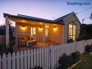 Image of Nelly's Cottage Braidwood