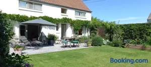 Image of little cottage