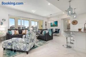 Image of Castaway in Margaritaville! Modern, Beachy Condo overlooking pool!