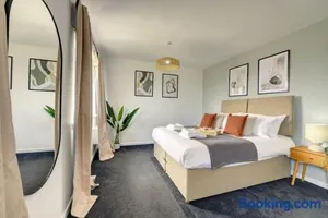 Image of Retreat Close to the N.E.C. Airport Resort World