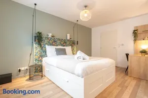 Image of Wazemmes - Functional studio with parking space!