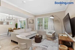 Image of 2 Min Drive to Downtown! A Cozy 2BR in Raleigh!